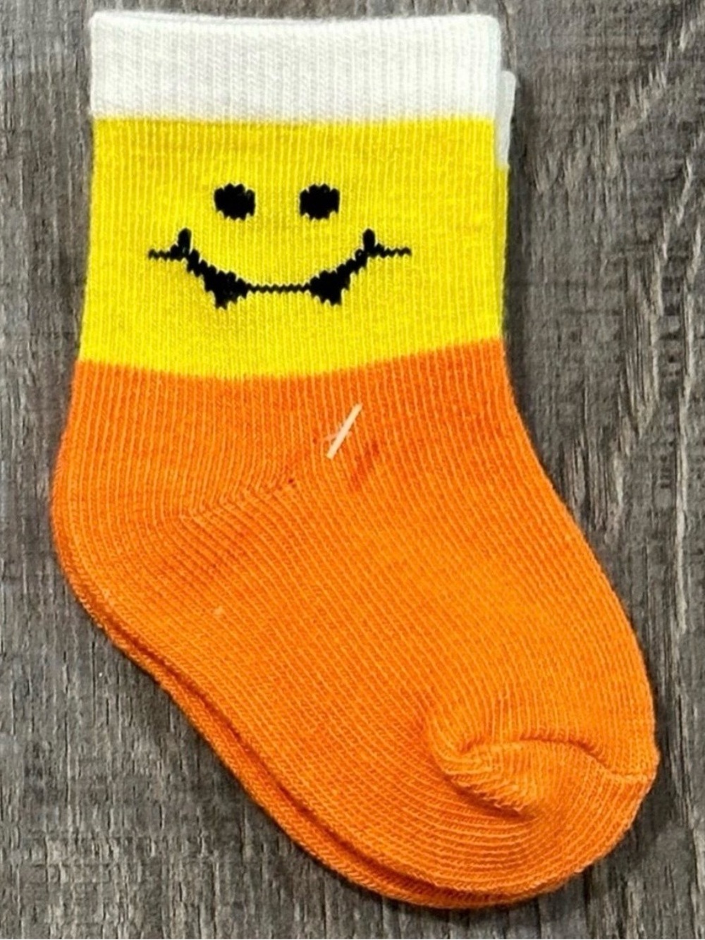 💞 New Baby Candy Corn Colored Halloween Socks